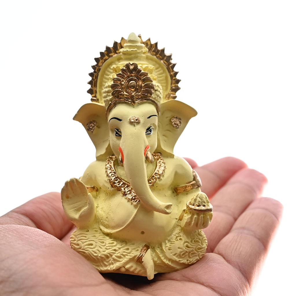 Exquisite resin Hiran Statues