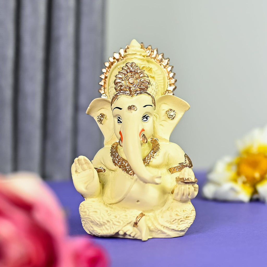 Exquisite resin Hiran Statues